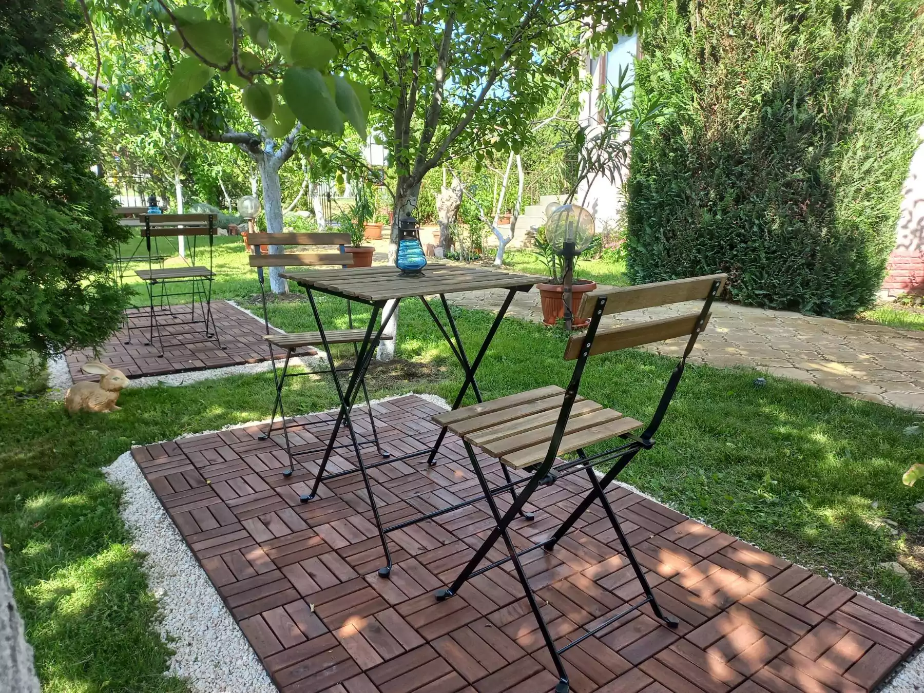 RainbowhotelRestaurantGarden
